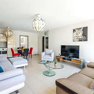 https://elegant-appartement-a-deux-pas-du-velodrome-emplacement.fr-provencehotel.com
